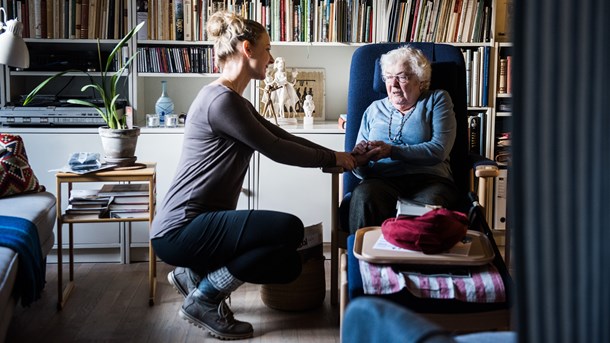 Befolkningen bliver ældre, og derfor er der brug for flere sosu-uddannede.