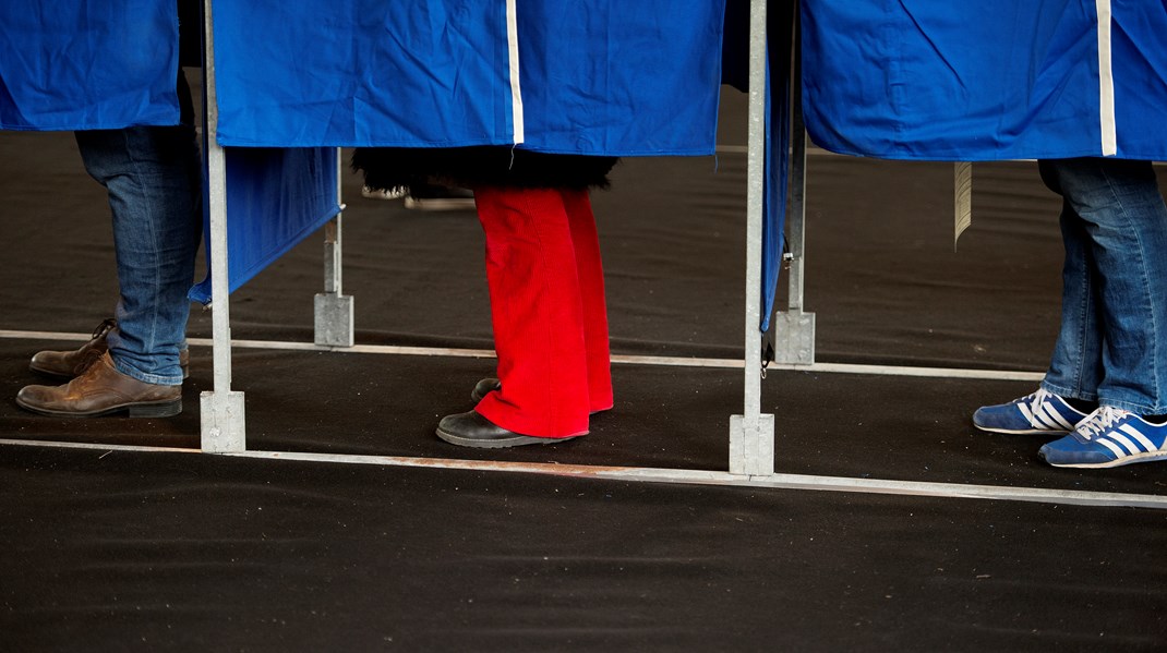 Nye tal: Sådan fordeler partiernes vælgere sig på køn, alder og uddannelse