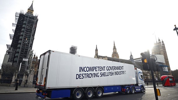 Parliament Square i London fik besøg af nogle af de fiskefragtbiler, der ikke pt. tager turen over Den Engelske Kanal på grund af de udfordringer, Brexit har skabt for sektoren.