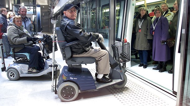 Vi har i Danmark brug for nye lavgulvstog for at sikre nemmere adgang til togene, ligesom vi kender det fra metroen, skriver Thorkild Olesen.