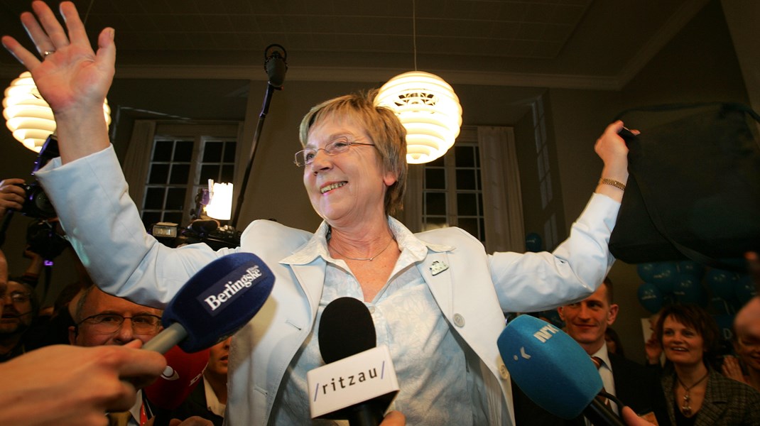 Marianne Jelved jubler efter sin flotte valgsejr i 2005. Men forude lå en politisk ørkenvandring.