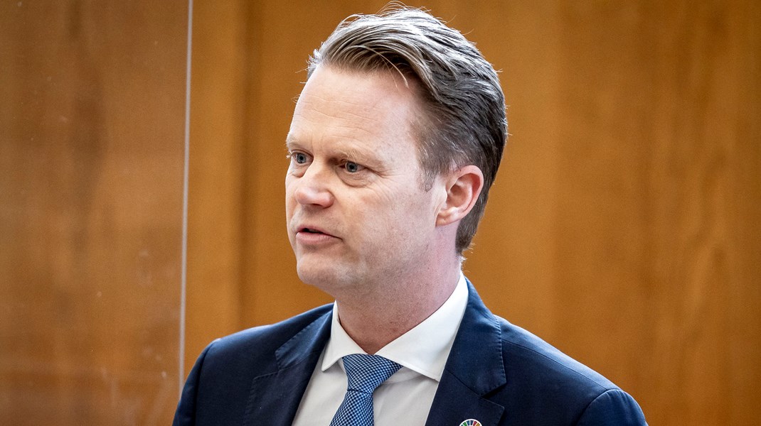 Regeringen vil indføre politisk udpegede ambassadører