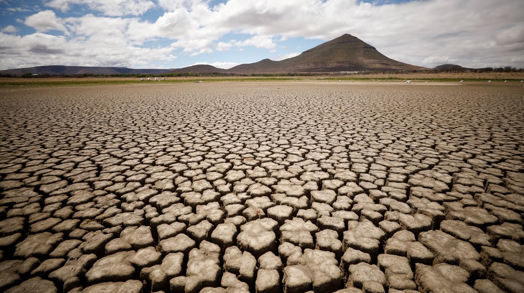 Klimaforandringer medfører, at det er de svageste befolkningsgrupper, der rammes hårdest med øget fattigdom, politisk ustabilitet, konflikt og migration til følge. Det skal en ny strategi tage højde for, skriver Jarl Krausing.