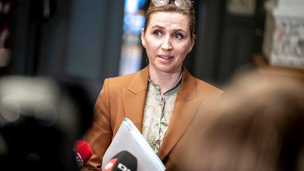 Er Mette Frederiksen ved at ændre kurs i sagen om syrien-børn? Fem detaljer kan tyde på det