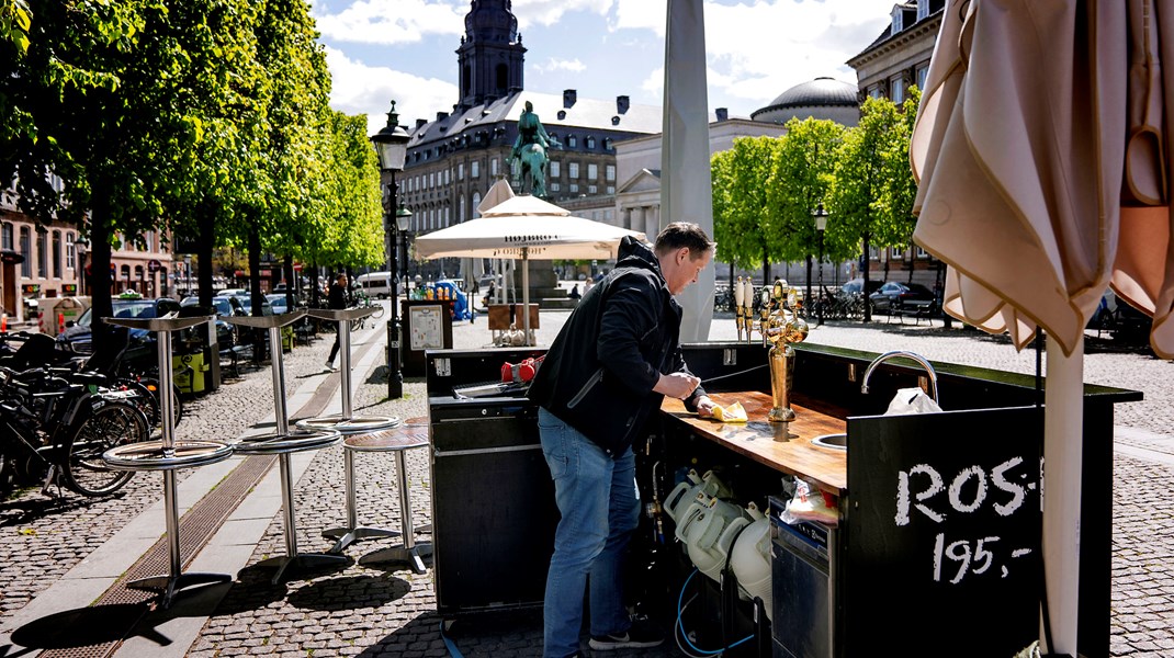 Når byen genåbner, skal det være den by, københavnerne kender, mener Lars Weiss. I aftalen om overførselssagen er der blandt meget andet penge til øget udeservering, som efter planen bliver tilladt i slutningen af april.