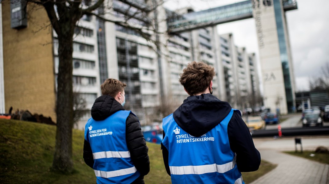 Vi skal målrette vaccineindsatsen til etniske minoritetsborgere, akkurat som vi har gjort det med testindsatsen, skriver fire forskere fra Dansk Selskab for Folkesundhed.