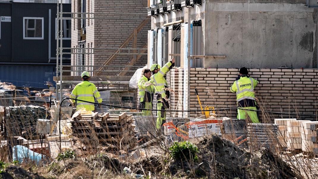 Private investorer bygger i disse år mange nye boliger, men en del ældre har ikke råd til at leje sig ind i dem, skriver udviklingschef Anders Thanning.