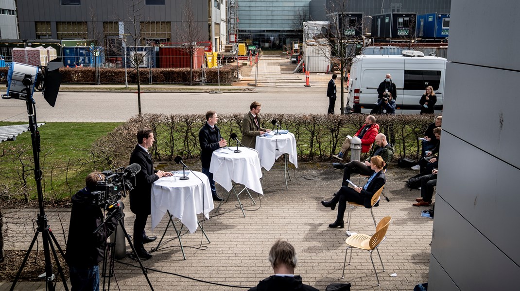 Finansminister Nicolai Wammen (S), transportminister Benny Engelbrecht (S) og indenrigs- og boligminister Kaare Dybvad Bek (S) holder pressemøde om regeringens nye plan for investeringer i dansk infrastruktur.