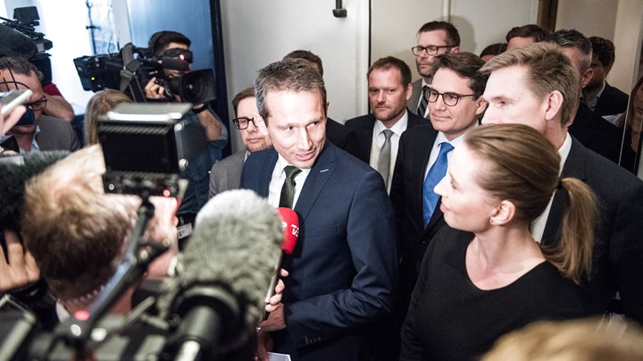 En eftermiddag i maj 2017 kunne finansminister Kristian Jensen (V) og S-formand Mette Frederiksen sammen med K, LA, R og DF præsentere en aftale om fremtidens boligskatter. De er blevet udskudt og er nu planlagt til at træde i kraft i 2024. 