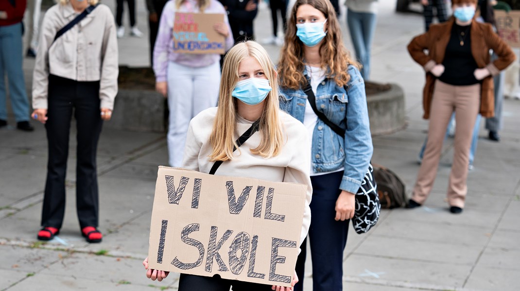 Eleverne har generelt oplevet dårligere trivsel med mere stress og ensomhed og mindre læring under coronaen, skriver Tomas Kepler.