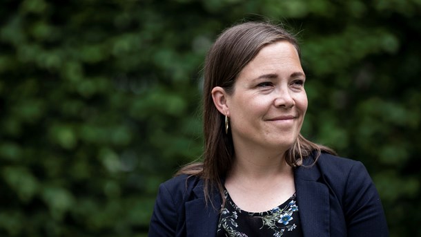 Det handler om at finde en balance, hvor civilsamfundet har ro på økonomien, samtidig med at der er plads til innovative udviklingsprojekter, mener socialminister Astrid Krag (S). (Foto: Emil Helms/Ritzau Scanpix)