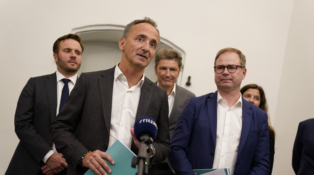 Formanden for digitaliseringspartnerskabet, Jim Hageman Snabe, præsenterer de 46 anbefalinger sammen med finansminister Nicolai Wammen og erhvervsminister Simon Kollerup. 