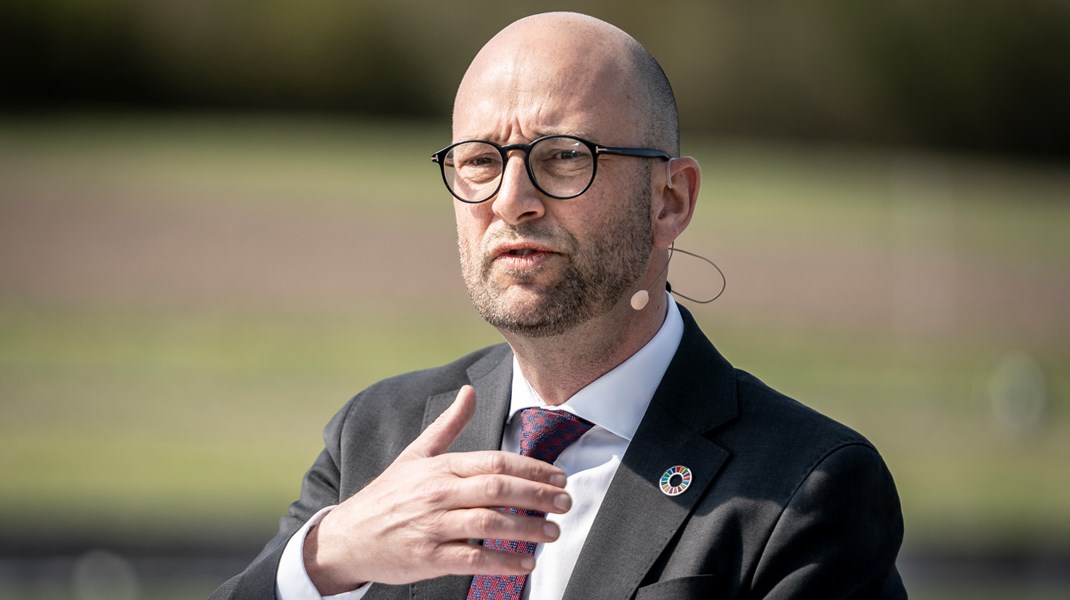 Fødevareminister Rasmus Prehn (S) præsenterede i april regeringens grønne landbrugsudspil. Efter et flere måneder langt forløb, hvor det ikke er lykkedes partierne at blive enige om en aftale, er landbrugsforhandlingerne havnet i Finansministeriet. 