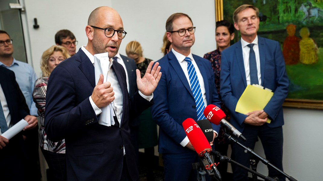 Fødevareminister Rasmus Prehn (S) var glad mandag, da et bredt flertal landede en aftale for landbruget. 