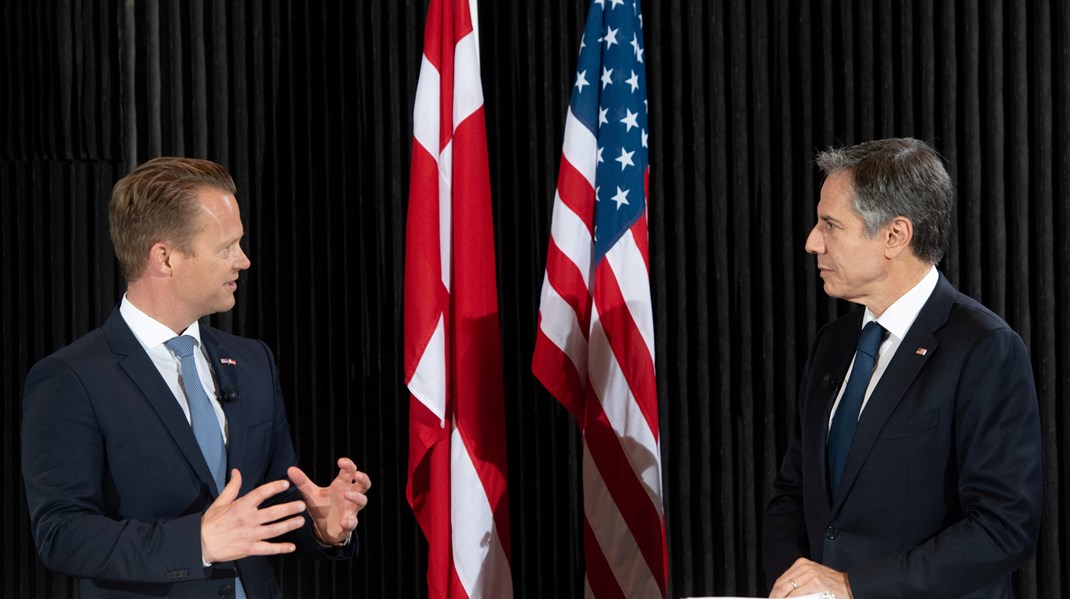 Udenrigsminister Jeppe Kofod (tv.) mødtes i foråret med USA's udenrigsminister Anthony Blinken (th.) i Eigtveds Pakhus i København. Arkivfoto.