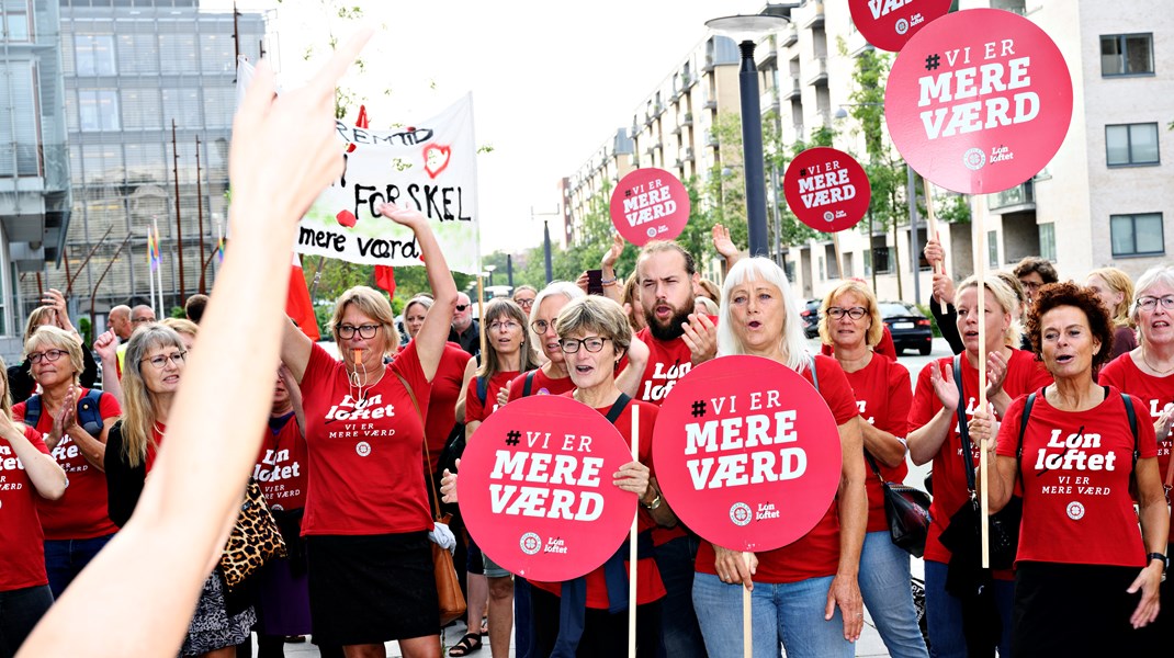 Arkivfoto. Sygeplejersker strejker før møde mellem Kommunernes Landsforening og Dansk Sygeplejeråd den 11. august 2021.