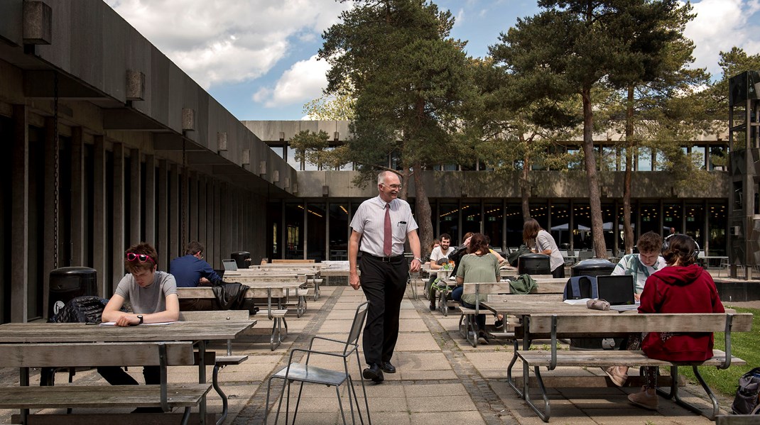 Anders Bjarklev, rektor på DTU, forventer et periodevis mere affolket hovedcampus end i dag. i 2030 vil DTU  uddanne 500 bachelorstuderende gennem internettet og over 300 kandidatstuderende på decentrale lokationer i blandt andet Hirtshals og Kalundborg.