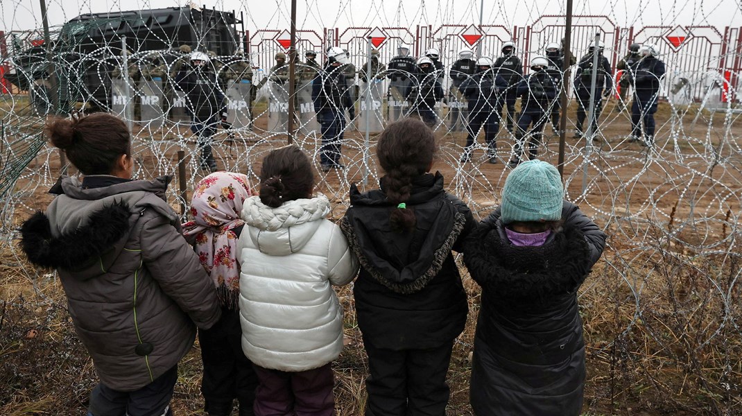 Hvem giver migranterne ved Polens grænse en plads ved julebordet?