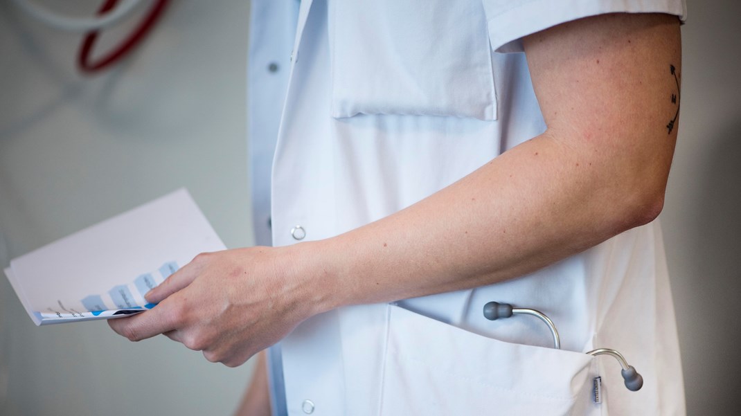 Det er bekymrende, at vi i dag har så sparsomt kendskab til de sproglige udfordringer, der opleves på danske hospitaler i forbindelse med ansættelsen af udenlandsk sundhedspersonale, skriver Martha Karrebæk, Heiko Henkel og Simon Kjær Hansen.