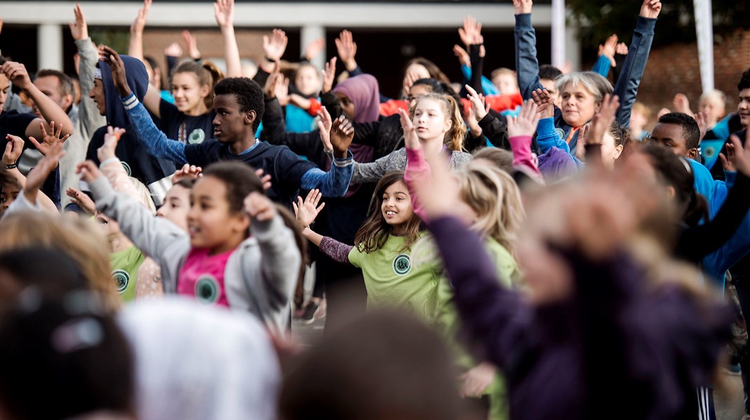 Hvis der aktuelt er noget, som landets skoleelever har brug for efter to år med en skoledag præget af coronarestriktioner, er det bevægelse, skriver Dansk Skoleidræt.