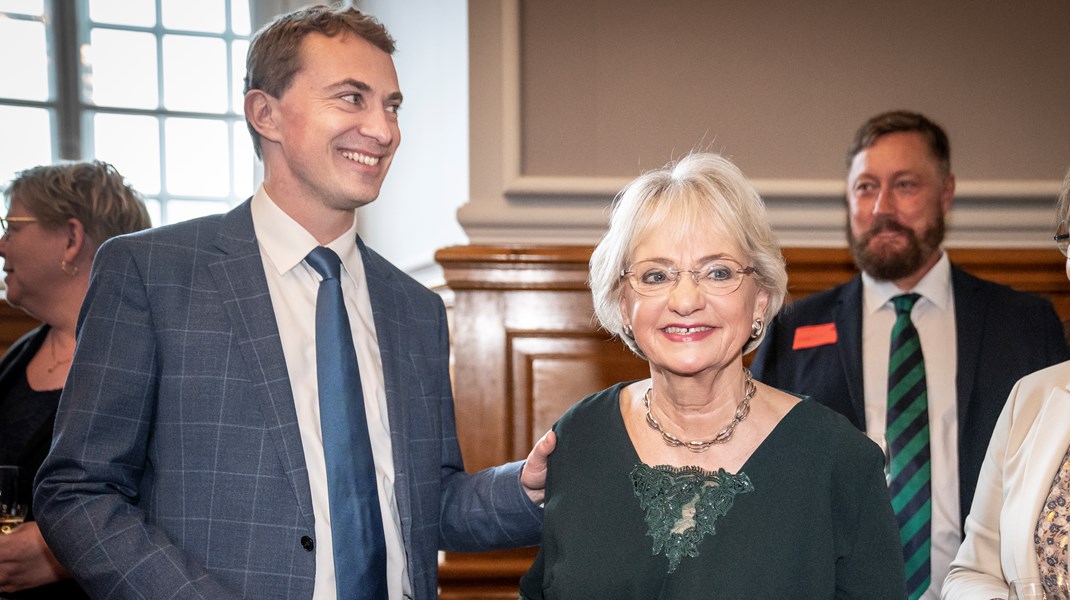 Morten Messerschmidt og Pia Kjærsgaard til partistifterens 75-års fødselsdagsreception i Fællessalen på Christiansborg 22. februar.