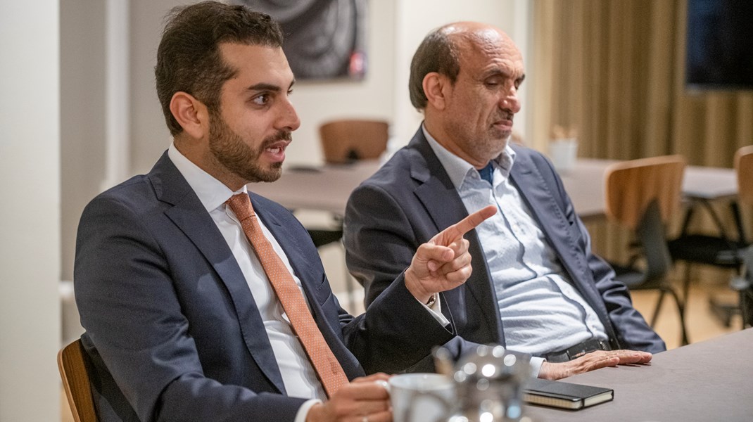 NRF's udenrigsminister Ali M. Nazary (t.v.) og Mohammad Alam Ezedyar (t.h.), næstformand i det afghanske parlament.