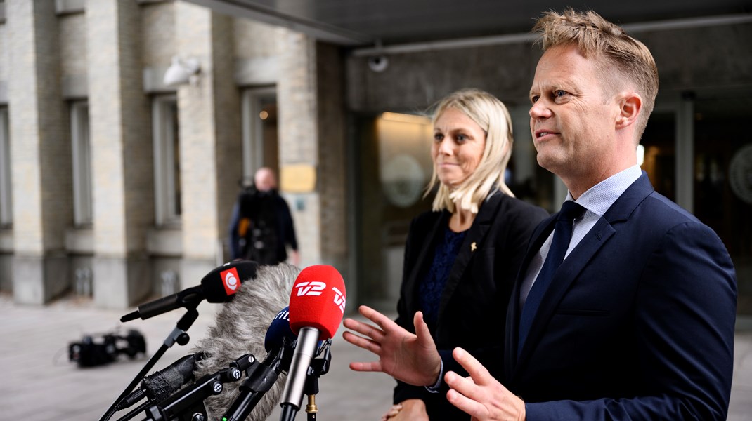 Folketingets formand kritiserer ministre for ”kritisabel” ventetid på samråd