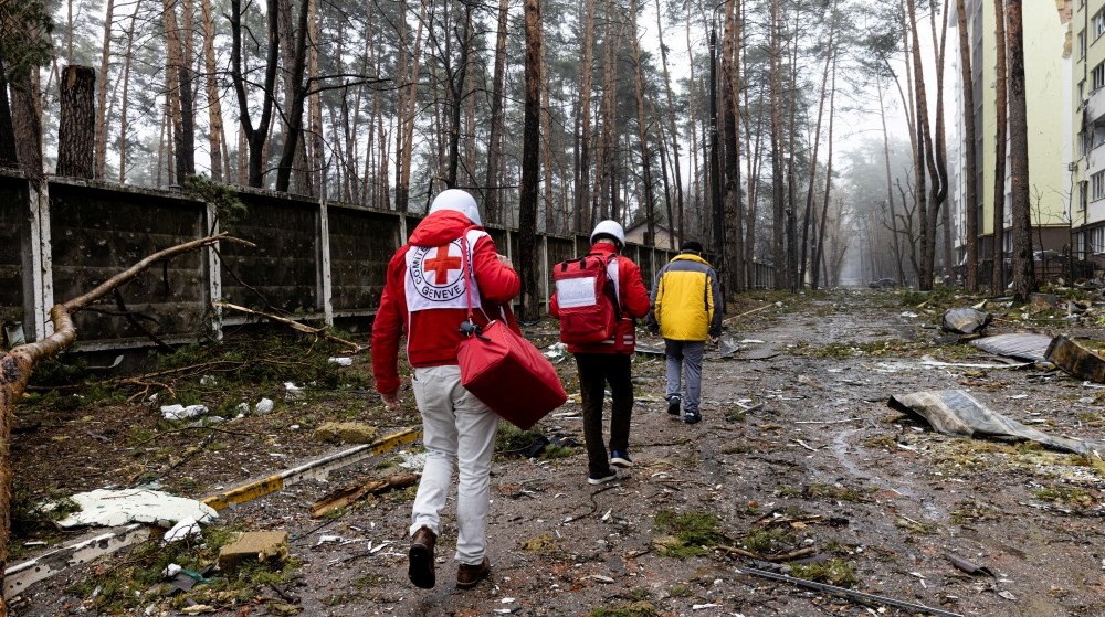 Over en halv milliard doneret: Få overblik over Ukrainekrigens største bidragsydere og -modtagere