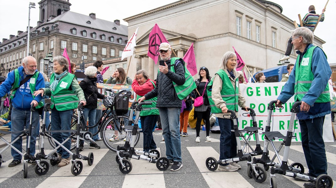 Bedsteforældrenes Klimaaktion deltager i det ugelange forårsoprør sammen med Extinction Rebellion.