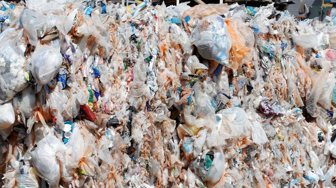 Plastindustrien: En global aftale om havplast må ikke forhastes på vidensgrundlagets bekostning