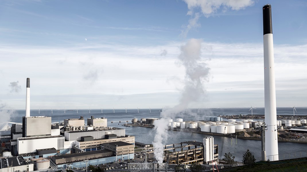 Amagerværket leverer fjernvarme til det københavnske fjernvarmenet. ”Hvis vi skal give borgerne sikkerhed om fjernvarmen, har vi selv brug for sikkerhed om affaldsforbrændingen,” skriver 62 borgmestre i et åbent brev til regeringen.