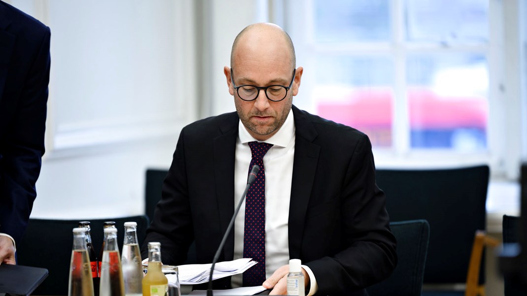 Fødevareminister Rasmus Prehn (S) skal i samråd om bilag og restaurantsbesøg.  