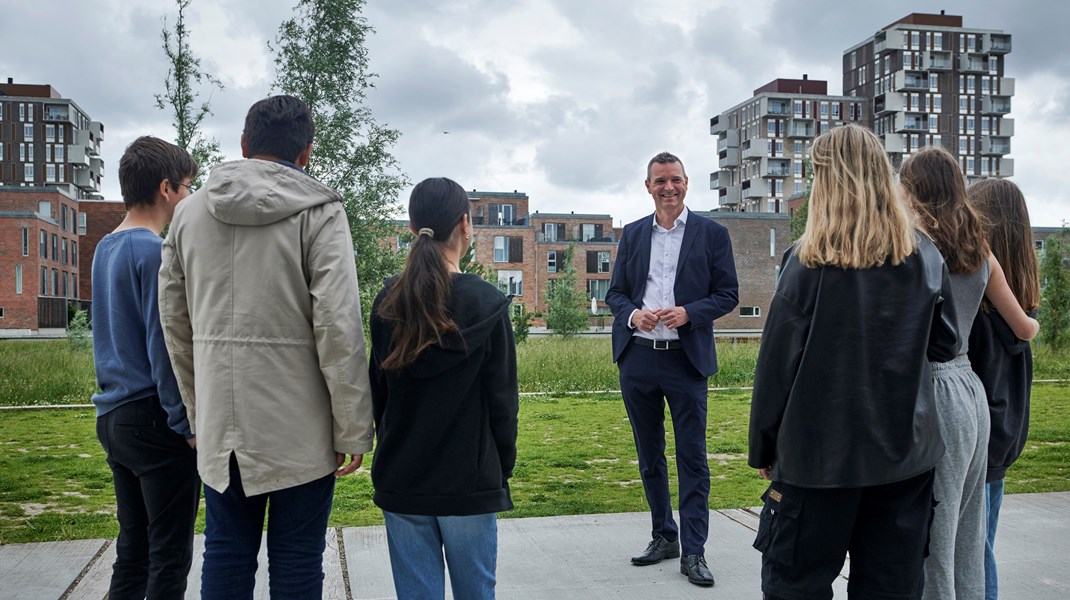 Borgmester, skolefolk og forskere: Folkeskolen skal give eleverne lys i øjnene over geotermi, vind- og solkraft