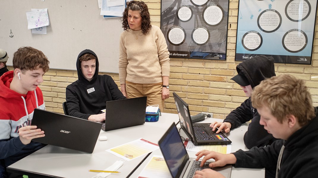 Der er tre problematiske overvejelser for skolernes fremtidige samarbejde med Google ifølge Christian Damgaard Jensen. 