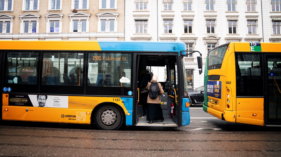 Vi skal sikre at den kollektive trafik bliver drevet så effektivt og godt som overhovedet muligt, skriver de tre transportordførere.