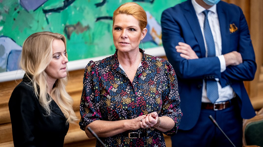 Kampen om identitetspolitik udstiller højrefløjens hykleri. Eksempelvis som når Pernille Vermund og Inger Støjberg formår at bilde en betydelig del af befolkningen ind, at de står udenfor en elite, som skal bekæmpes, skriver Nima Zamani, der dog savner en tilsvarende kritik af den identitære venstrefløj. 