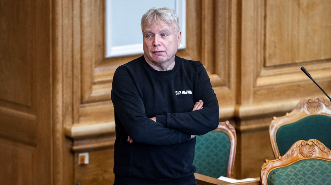 Uffe Elbæk forlader Frie Grønne og vender tilbage til Alternativet