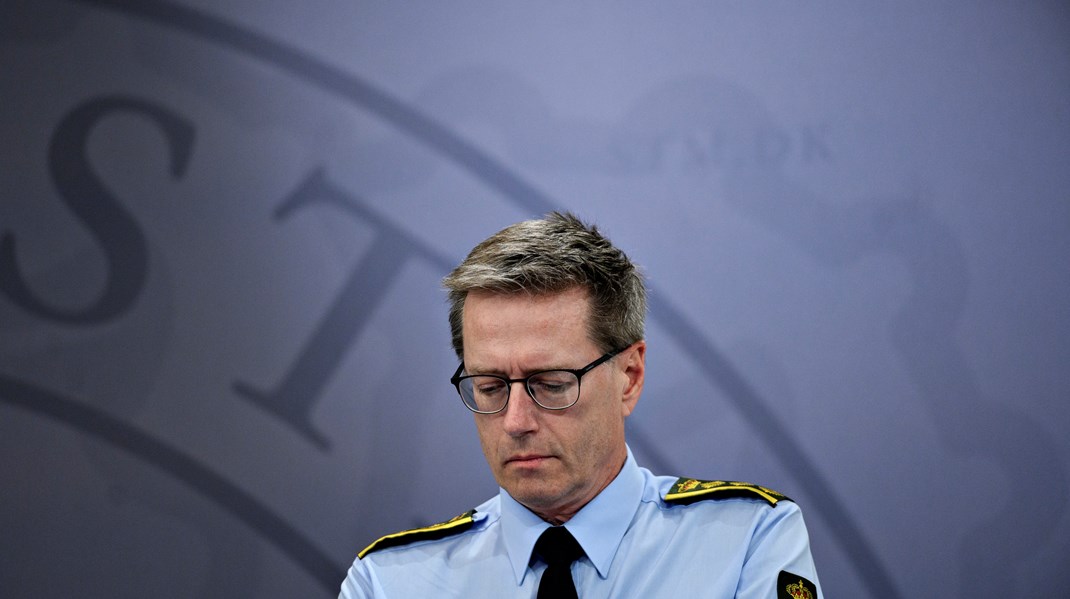 Rigspolitichef Thorkild Fogde blev hjemsendt i august efter minkkommisionens rapport. To af hans medarbejdere er sluppet med en disciplinær advarsel.