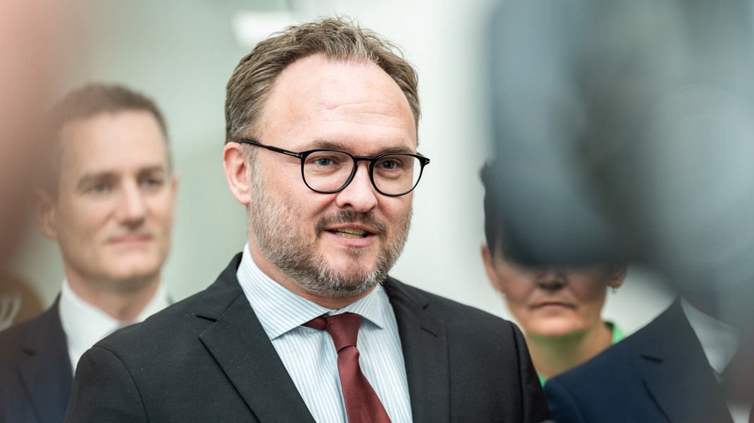 EU's energiministre rejser fredag til Bruxelles for at diskutere et loft over, hvor meget energiselskaber må tjene på krisen. 