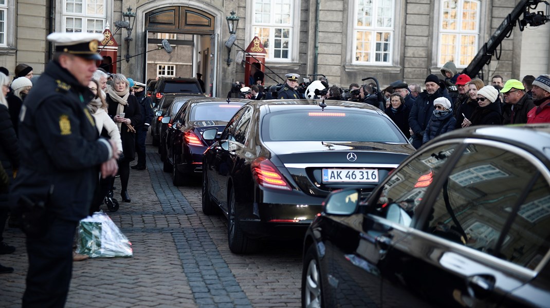 Ministerbiler ankommer til Amalienborg i 2016 