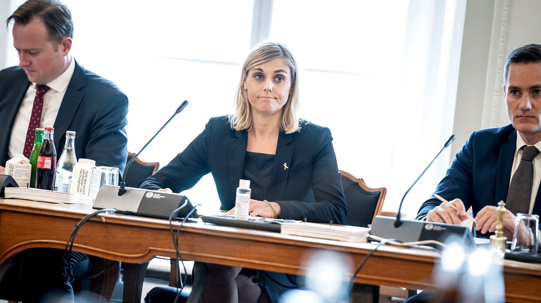 I sin tid som forsvarsminister blev Trine Bramsen (midten) blandt andet kaldt i flere samråd af de borgerlige partier om en tur til Ærø.