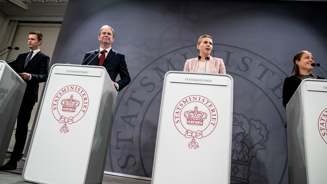 Hvis regeringen virkelig ønsker at skabe flere studerende på erhvervsuddannelserne, så er det en dårlig strategi at gøre dette ved at forringe universitetsuddannelserne og samtidigt øge stressniveauet markant på en allerede presset generation, skriver Xenia Anderson (FG).