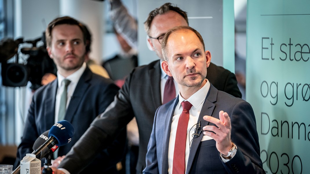 S-ministre svarer 'overvejende uenig' om central regeringspolitik: 