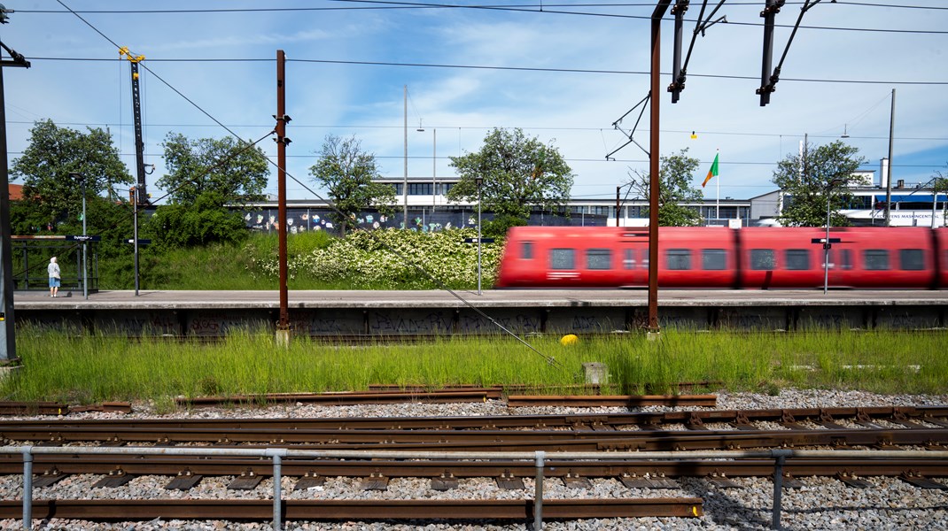 Ser vi på de forskellige kollektive trafikformer, er jernbanerne den
uden sammenligning dyreste form for kollektiv trafik, skriver Harry Lahrmann. 