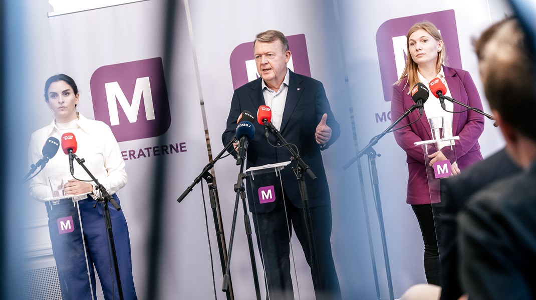 Lars Løkke Rasmussen sammen med partikollegaerne Monika Rubin og Rosa Eriksen, der begge er 