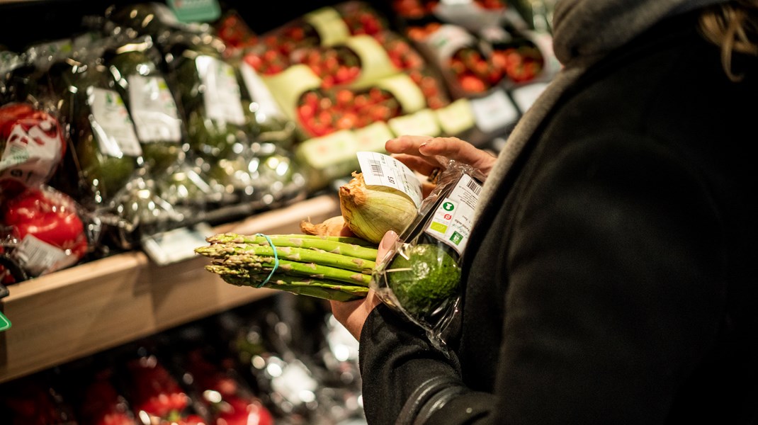 Hvis vi bruger færre ressourcer og spilder mindre energi på animalsk produktion, kan det gøre en positiv forskel for danskernes hverdag. Mad på bordet og energi hen over vinteren er selvfølgelig vigtigere end en enorm animalsk produktion med billigt kød, skriver Rune-Christoffer Dragsdahl.