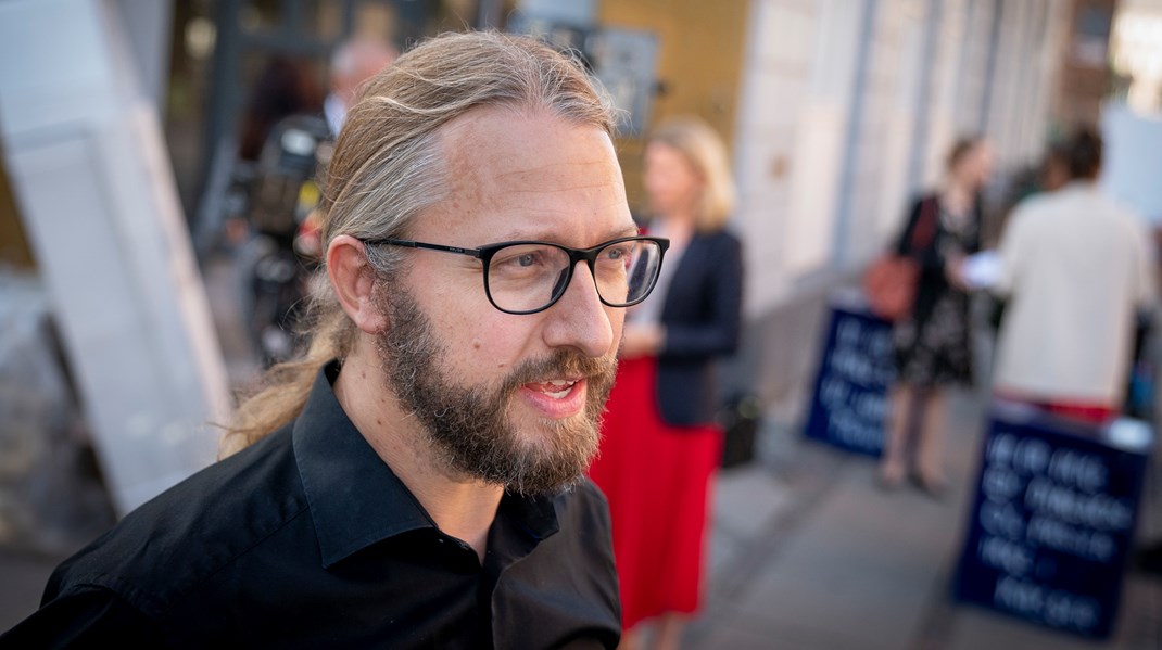 Radikale Venstre mistede ni mandater ved dette års valg, og det kostede blandt andre Stinus Lindgreen en plads i Folketinget. Han var oppe imod den tidligere politiske leder Sofie Carsten Nielsen.