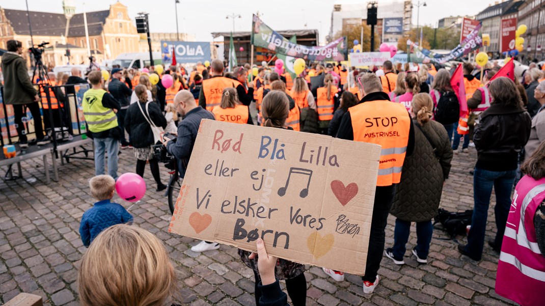 Ny bog om børn og unges mentale helbred er et vigtigt men dog lidt kort indspark i debatten 