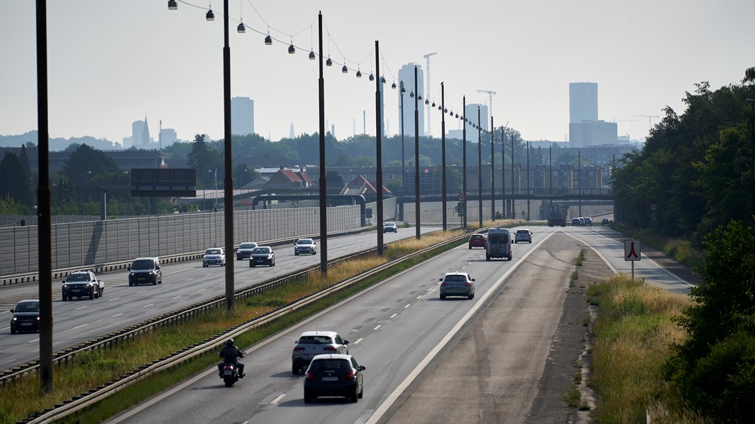 Kommunerne omkring København er de mest støjplagede i landet, og både i Hvidovre, Gladsaxe, Høje Taastrup, København, Furesø, Gentofte og andre steder er støjen fra motorvejen steget gennem årene, skriver Søren Friis Trebbien. 