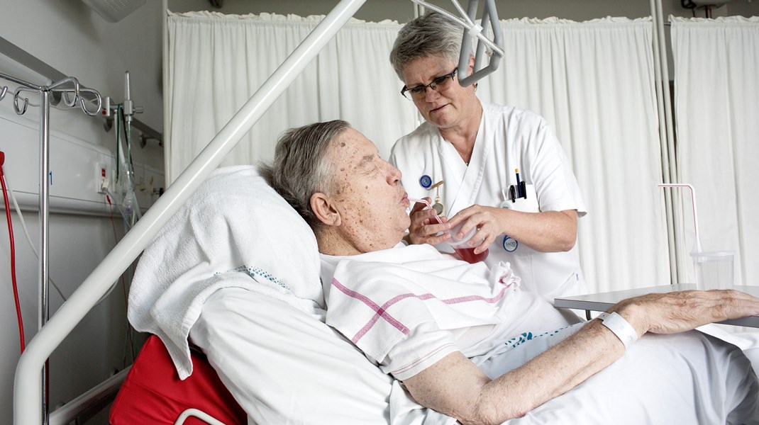 Om 5-10 år bør vi ikke længere flytte ældre borgere fra deres hjem til hospitalerne og eventuelt tilbage igen. Stort set al behandling skal foregå der, hvor den enkelte bor, skriver Rolf Dalsgaard Johansen.